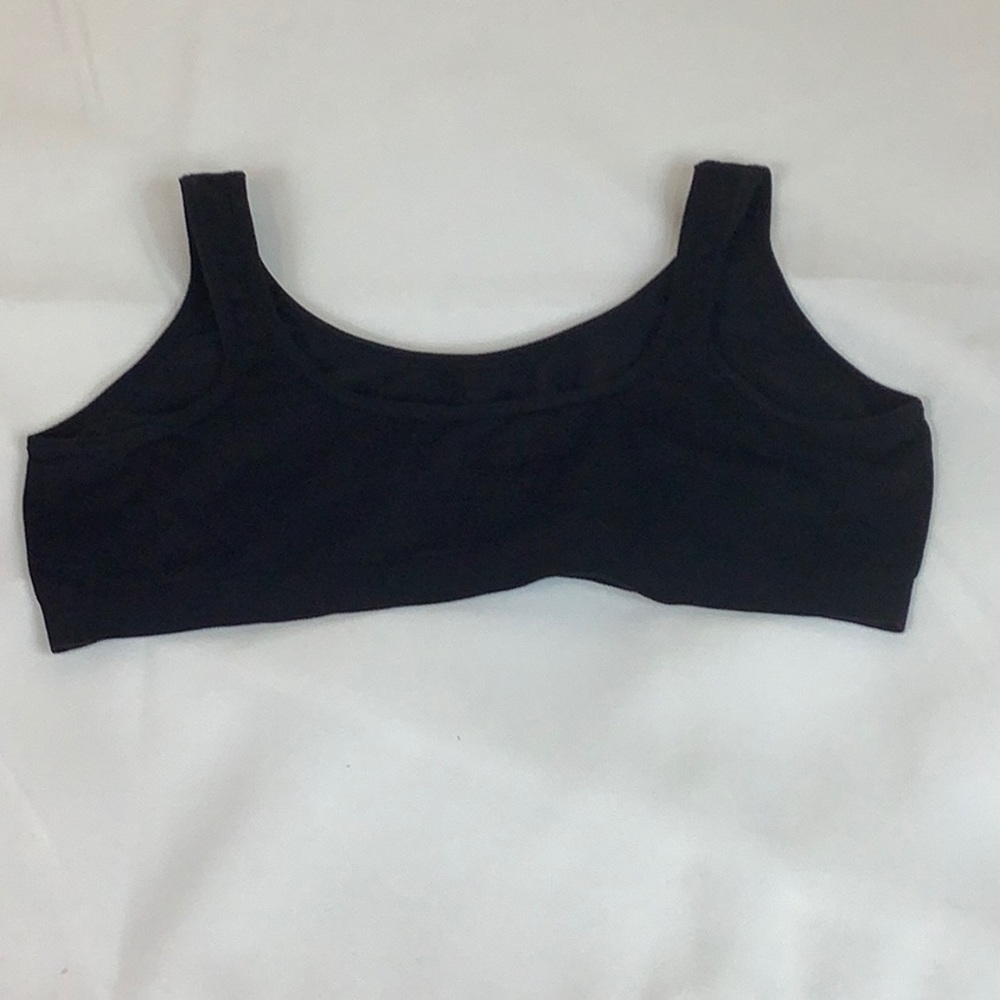 Girls black sports bra